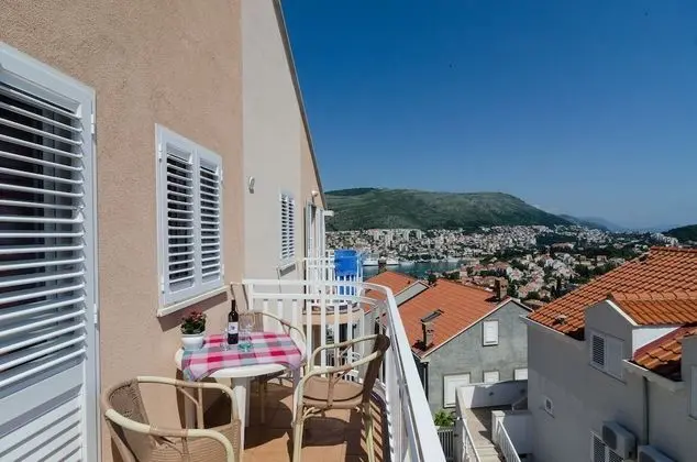 Apart Daire, 2 Yatak Odası, Teras (A1)