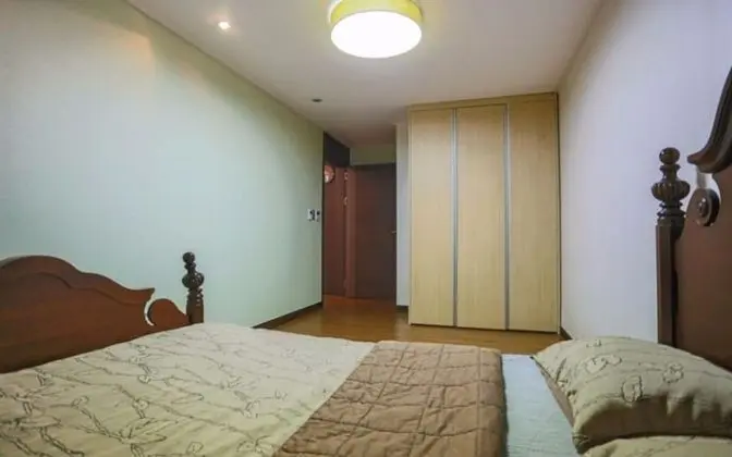 Oda (Room 202)