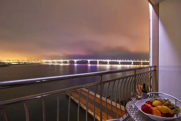 Luxury Terrace Twin Room
