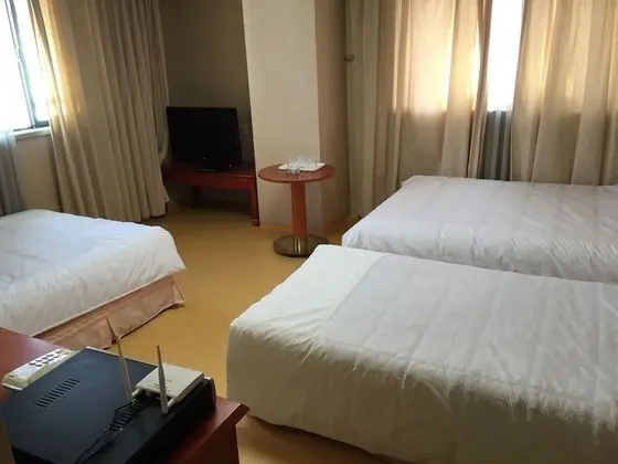Üç Kişilik Oda