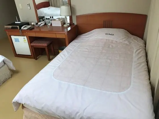 Üç Kişilik Oda