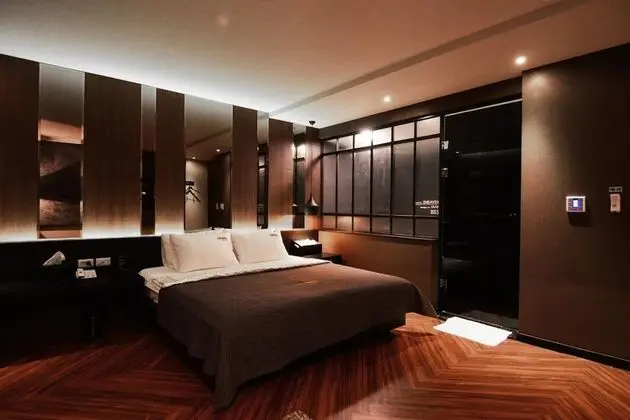 Oda (Royal Suite couple PC room + NETPLEX )