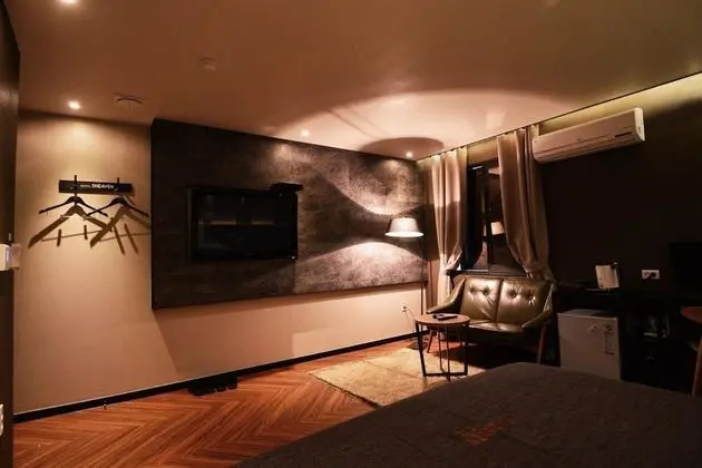 Oda (Royal Suite couple PC room + NETPLEX )
