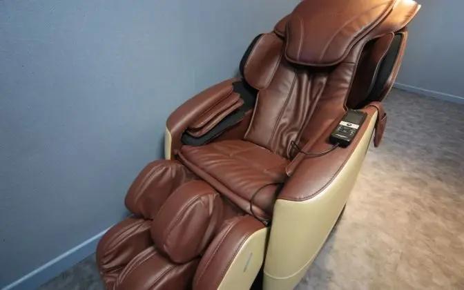 Oda (Deluxe (massage chair Netflix free vi)