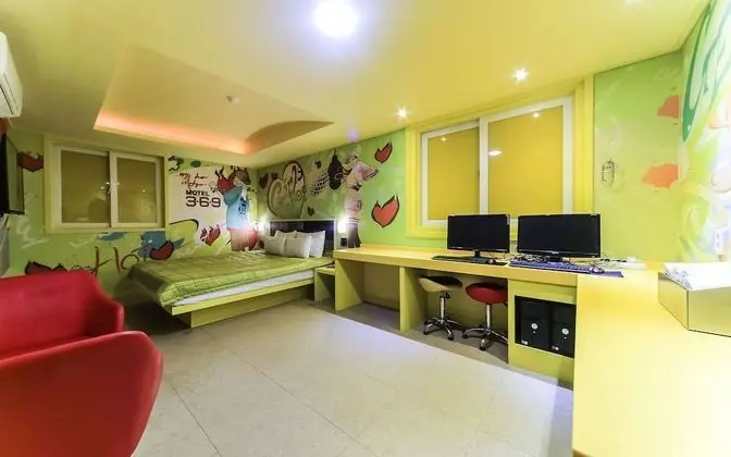 Oda (Special Room)