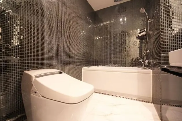 Oda (Standard (Free Netflix watching))