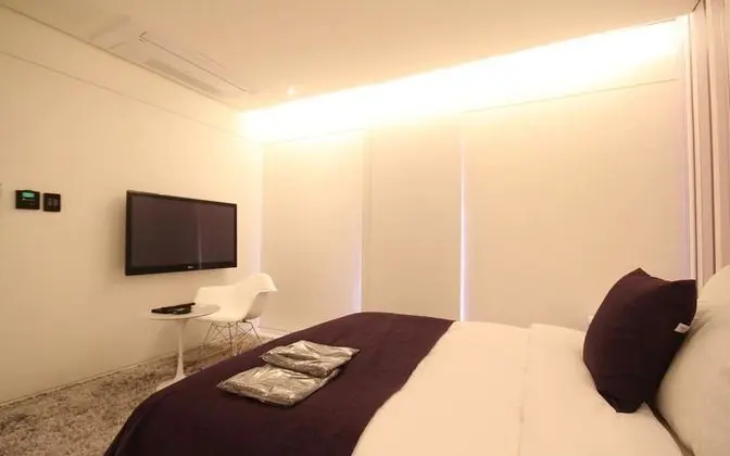 Oda (Standard (Free Netflix watching))