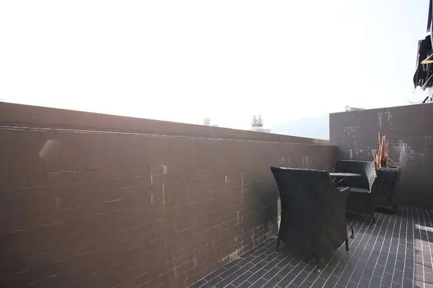 Oda (Standard (Free Netflix watching))