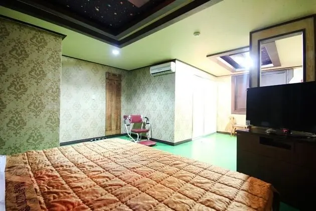 Oda (Special Room)