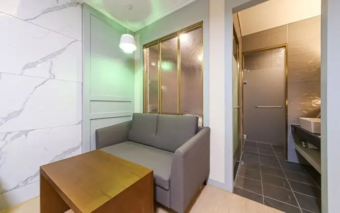 Oda (Deluxe Double (Spa + Foot Massager + )