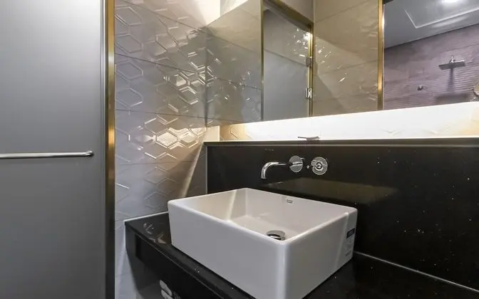 Oda (Deluxe Double (Spa + Foot Massager + )