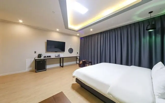 Oda (Deluxe Double (Spa + Foot Massager + )