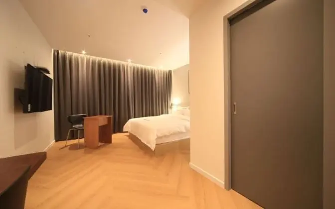 Oda (Event Room/Corona Security Room (firs)