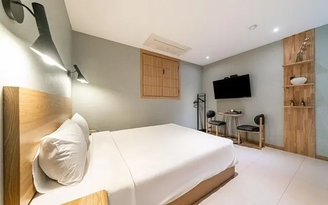 Oda (Standard (Netflix viewing + PC))