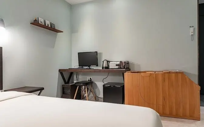 Oda (Standard (Netflix viewing + PC))