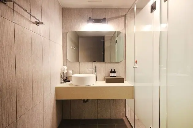 Oda (Standard (Netflix viewing + PC))