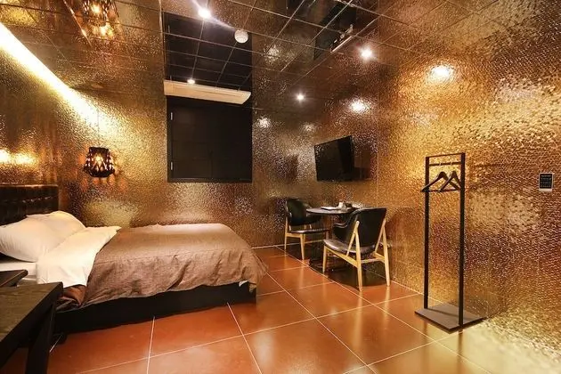 Oda (VIP * massage chair*(Netflix viewable)