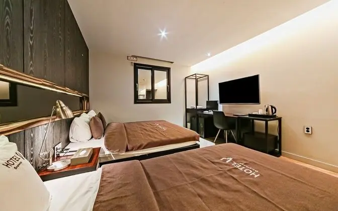 Oda (Twin (Office PC< Double + Single Bed))