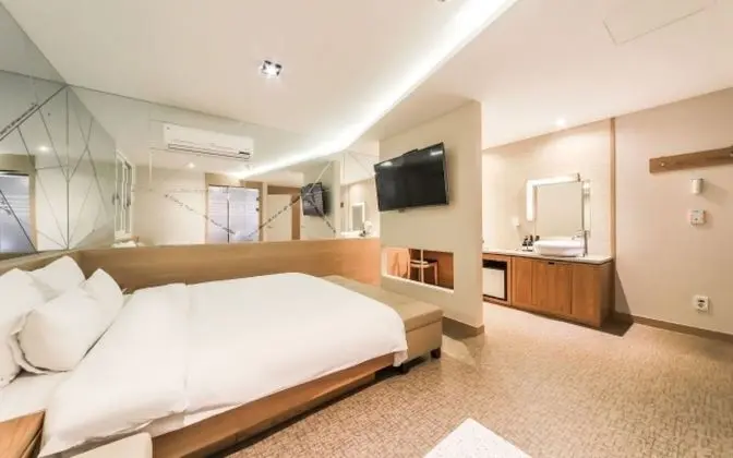 Oda (City Double (contact the front desk w)