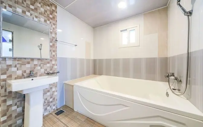 Oda (City Double (contact the front desk w)