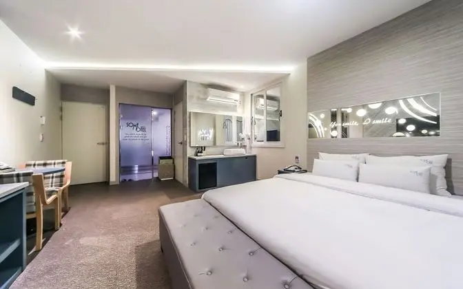 Oda (Park Double (Tongglass Massage Chair))