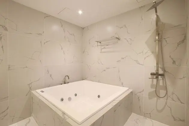 Oda (Sweet Double (Disney Netflix free You)