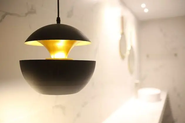 Oda (Sweet Twin (Disney Netflix free YouTu)