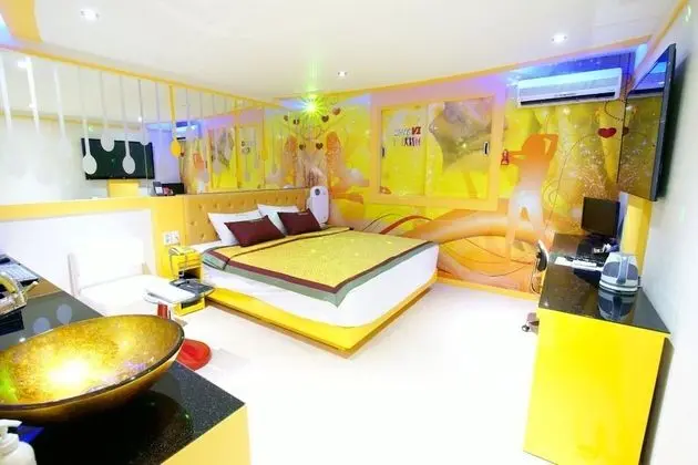 Oda (Special Room (Netflix Available Gamin)