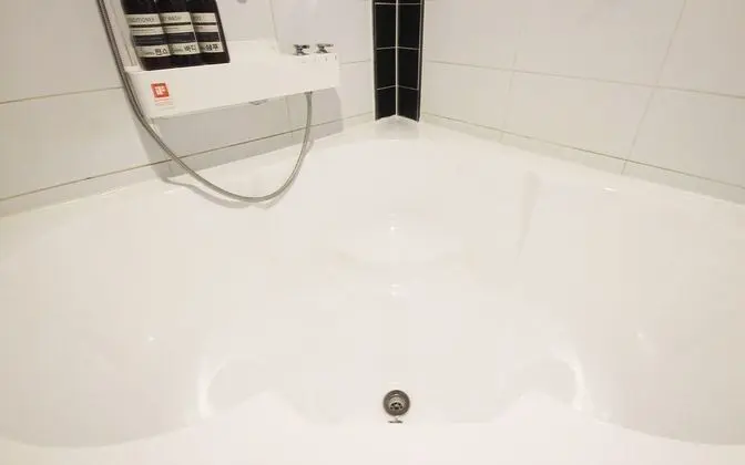 Oda (Deluxe (free Netflix available))