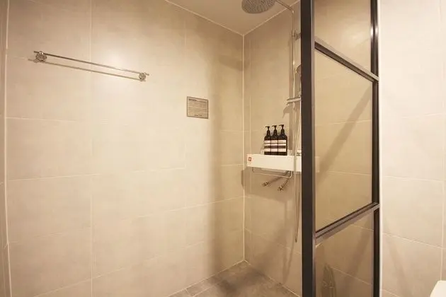 Oda (Premium (free Netflix available))