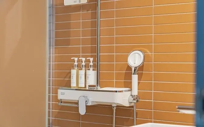 Oda (Standard Double (TV Breakfast Netflix)