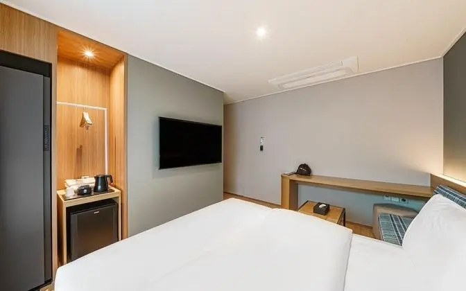 Oda (Standard Double (TV Breakfast Netflix)