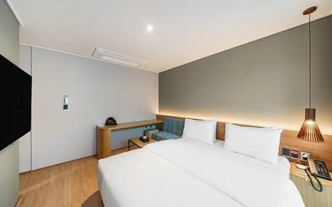 Oda (Standard Double (TV Breakfast Netflix)