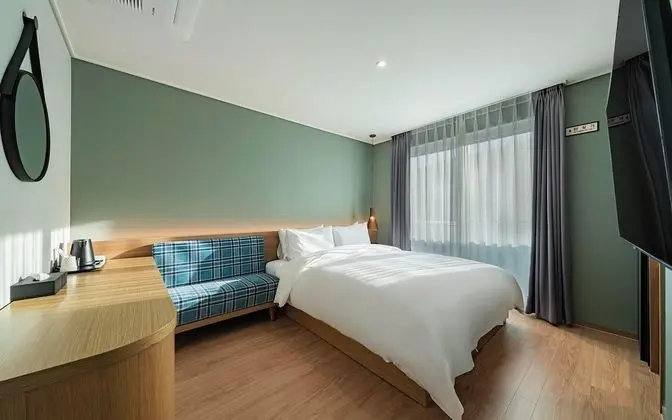 Oda (Standard Double (TV Breakfast Netflix)