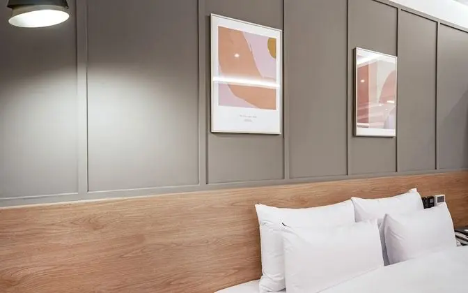 Oda (Premier Deluxe (Netflix Available Fre)