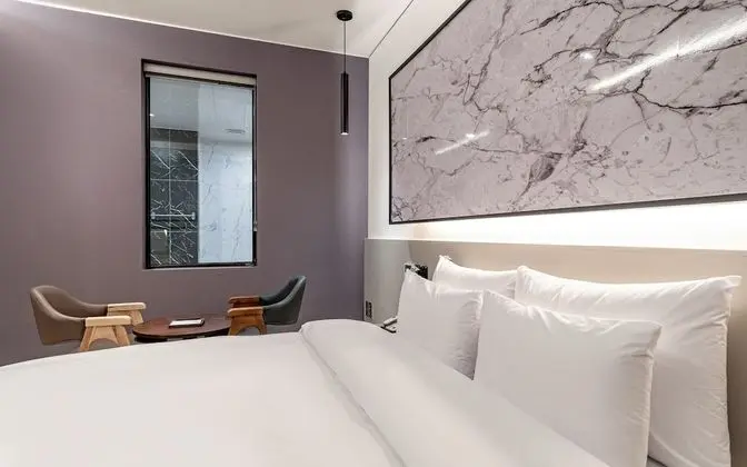 Oda (Superior Deluxe (Netflix Available Fr)