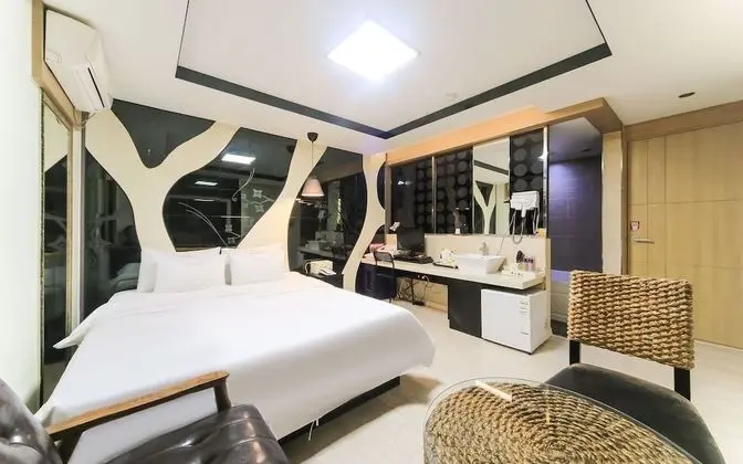 Oda (Semi-Special Room)