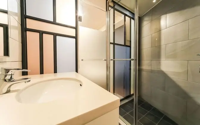 Oda (C-type for walking only (no parking a)