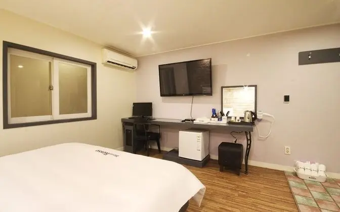 Oda (Classic (Netflix Available on TV))