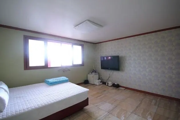 Oda (Suite Room - Condo (Call before Booki)