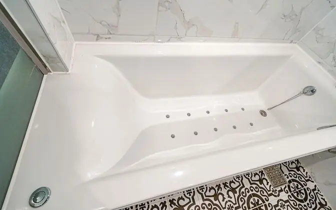 Oda (Deluxe A (spa bath + Netflix availabl)