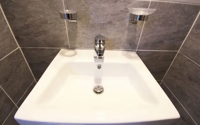 Oda (Deluxe(Free Netflix watching))