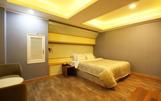 Oda (Deluxe(Free Netflix watching))