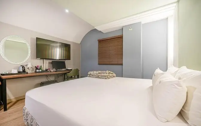 Oda (Deluxe(Free Netflix watching))