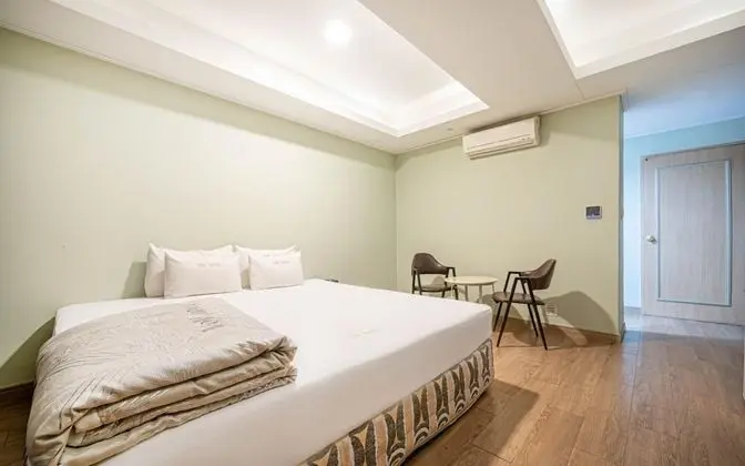 Oda (Deluxe(Free Netflix watching))