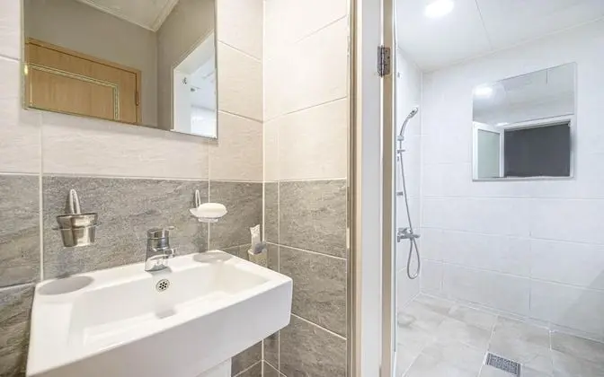 Oda (Special (Free Netflix watching))