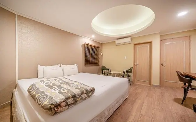 Oda (Standard (Free Netflix watching))