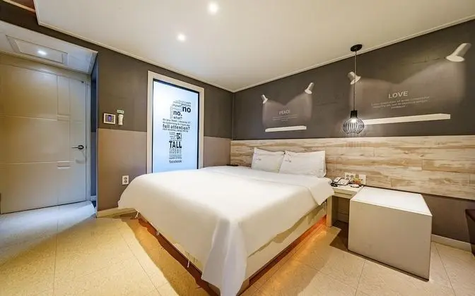 Oda (Standard room (free watching Netflix )