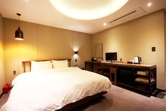Oda (Deluxe Double (Netflix available high)
