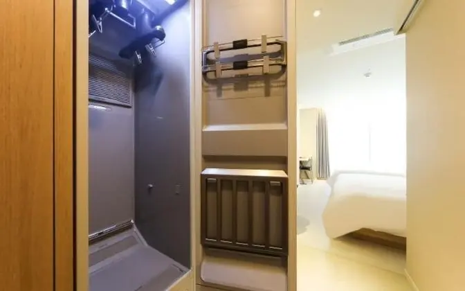 Oda (Deluxe Twin Room (Free Breakfast for )